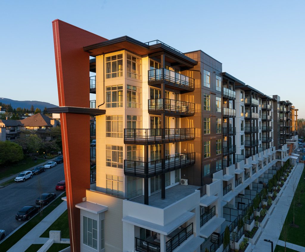 Crest central lonsdale